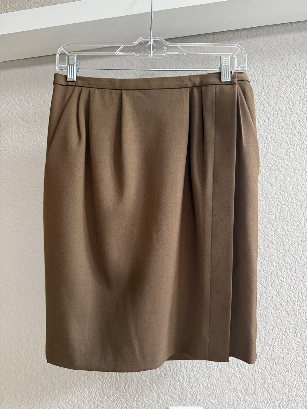 Theory Brown Pencil Skirt with Front Pleats Sz 4